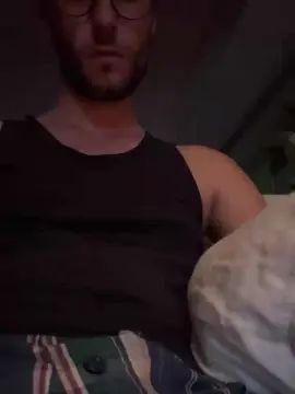 Stream the uncut movie titled Gay sex chat with Liposo24
