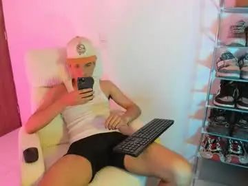 Play complete clip called Gay sex chat with raffaele_gael