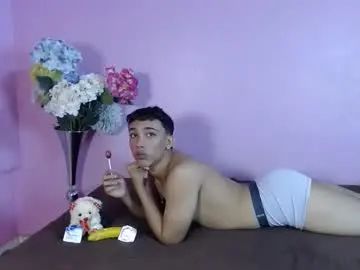 View the complete scene named Gay sex chat with carloshot_01