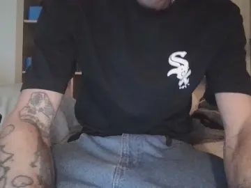 Stream the HD clip of Gay sex chat with ElXarly33