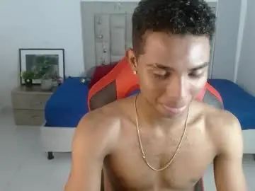 Enjoy watching this uncut movie titled Gay sex chat with enzo_fox777