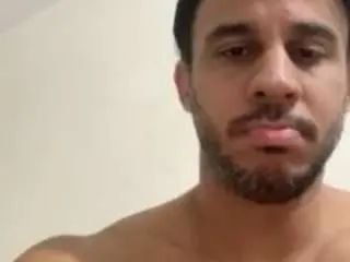 Stream the uncut video called Gay sex chat with luisfernandodovale92