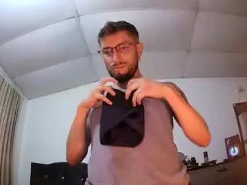 Watch this complete scene called Gay sex chat with cupido_27