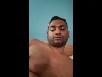 View the uncut scene of Gay sex chat with jayamazon91