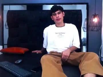 Stream this uncensored movie named Gay sex chat with kevinbrooks_