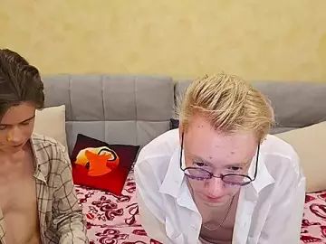 Play this hardcore video called Gay sex chat with AndrewwCarter2