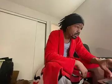 Play the uncut scene titled Gay sex chat with KcChiefBBC69