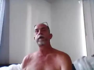 Watch this uncut scene titled Gay sex chat with fletcherz69