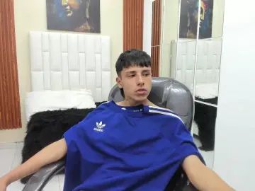 Watch this full video called Gay sex chat with ucas_rivas