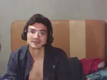 Watch this uncut video of Gay sex chat with christiann07