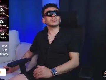 Stream the full clip called Gay sex chat with jey_saint
