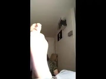 Play full video titled Gay sex chat with yacineseduce