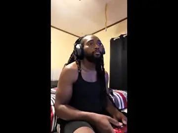 Stream this HD scene of Gay sex chat with glomightyj