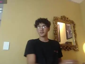 Stream complete scene titled Gay sex chat with deren_