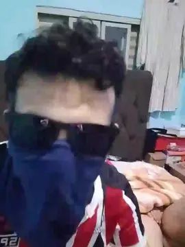 Play full scene named Gay sex chat with fetichemascarad