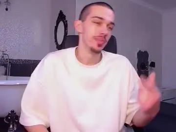 Stream this HD scene of Gay sex chat with kaydendrew