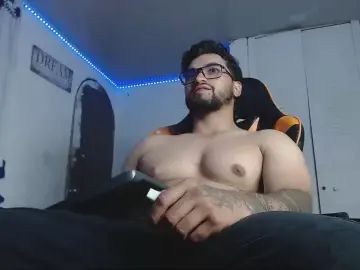 Play this full video called Gay sex chat with CHRIS_HARRIS77