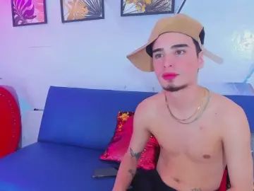 View this HD clip of  cute_alex27
