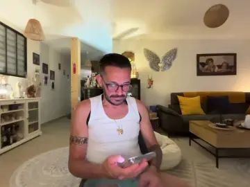Play uncut scene called  Thony8974