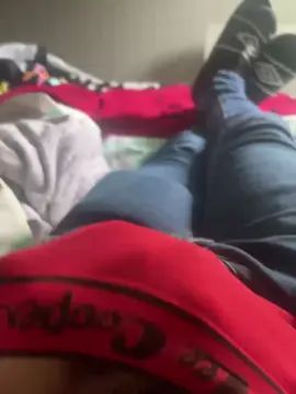 View complete scene of Gay sex chat with Joa35