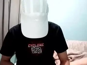 Stream the uncensored clip called Gay sex chat with taulerfox