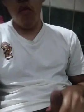 Watch this uncensored video called Gay sex chat with Yoddiomer