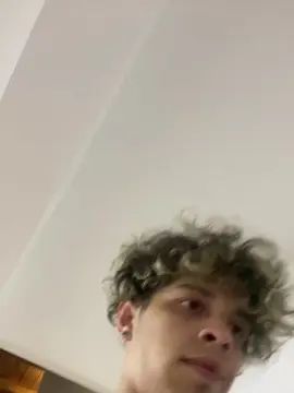 Watch this complete video called Gay sex chat with Timax21