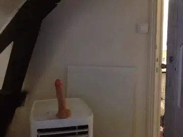 Stream this complete scene called Gay sex chat with liesse2