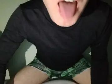 Enjoy watching HD scene of Gay sex chat with Junhuio1