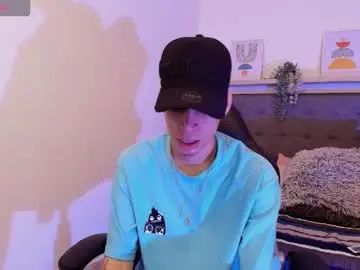 View complete clip titled Gay sex chat with juan_adams1