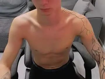 Play the uncensored movie titled Gay sex chat with maxxxblaze_35