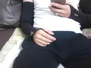 View the uncut scene of Gay sex chat with smoky2909