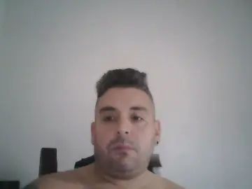 View uncensored movie titled Gay sex chat with Nacho2214