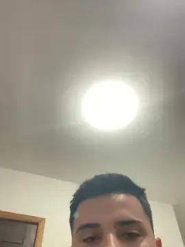 Stream the complete scene of Gay sex chat with Novinhooooo01