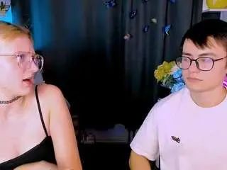 View uncut clip named Gay sex chat with ash-raven