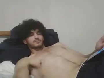 Play the complete scene of Gay sex chat with erena_70
