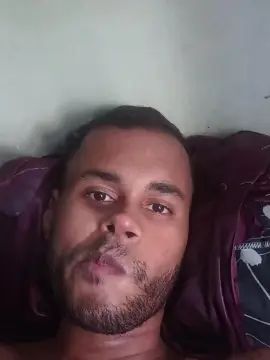 View uncut scene of Gay sex chat with Kleb3rr