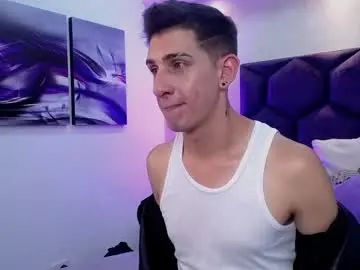 View the HD video called Gay sex chat with aidenstone_