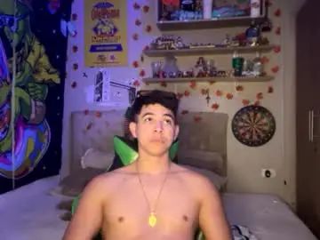 Enjoy watching the complete movie of Gay sex chat with elchivato18