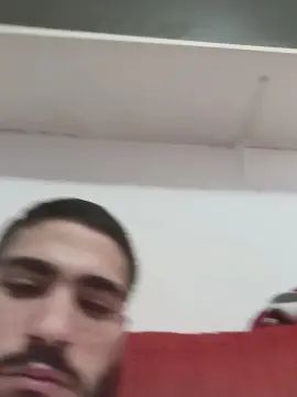 Stream the complete clip of Gay sex chat with ChamonL00