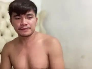 Enjoy watching complete scene of Gay sex chat with chris_odin