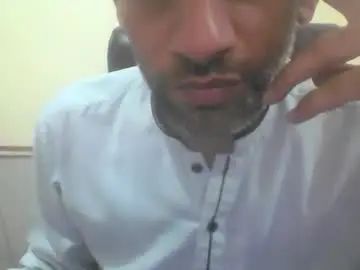 Play full video titled Gay sex chat with kami99099