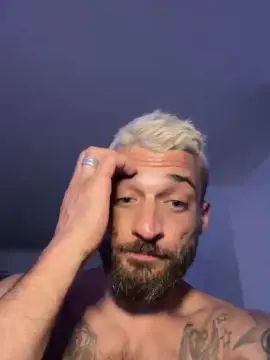 Stream the uncensored video called Gay sex chat with yvano_fun
