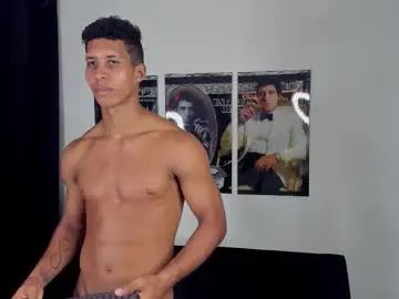 View HD movie called Gay sex chat with niico_santana