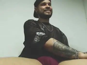 Enjoy watching this complete movie of Gay sex chat with janolif