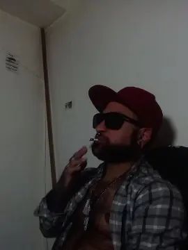 Play complete video of Gay sex chat with DiamanteBruto