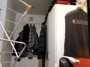 Stream the complete clip titled Gay sex chat with the_delivery_man_