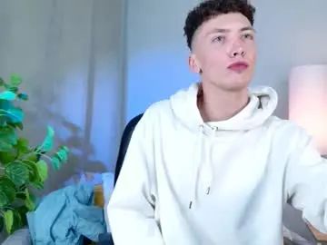 View hardcore video of Gay sex chat with archy_twink