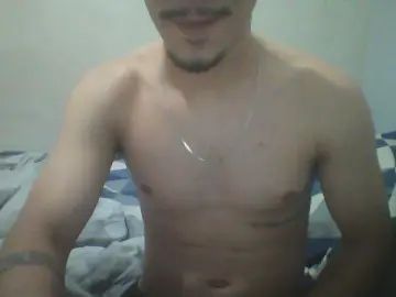 Stream the full video named Gay sex chat with WXavier1