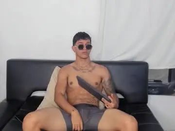 View the complete scene called Gay sex chat with noah_brow